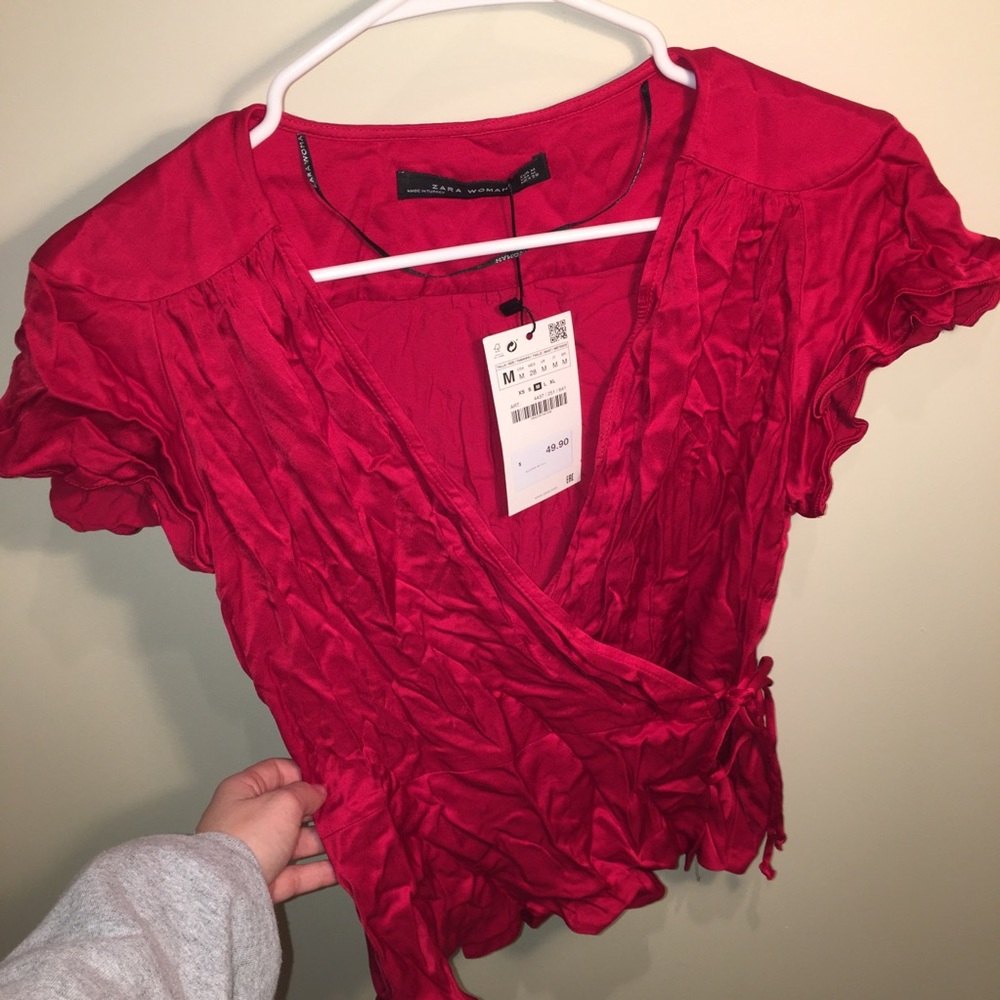 Red Silky Shirt 💃🏻